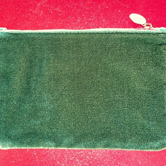 3/$10 Ipsy Glam Bag New November Forest Green Shiny Velvet Gold Zip Makeup Bag - Picture 2 of 8